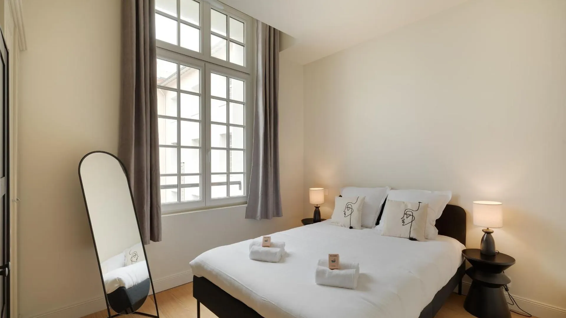 Appartement Place De Gaulle - Welkeys 앙티브 아파트